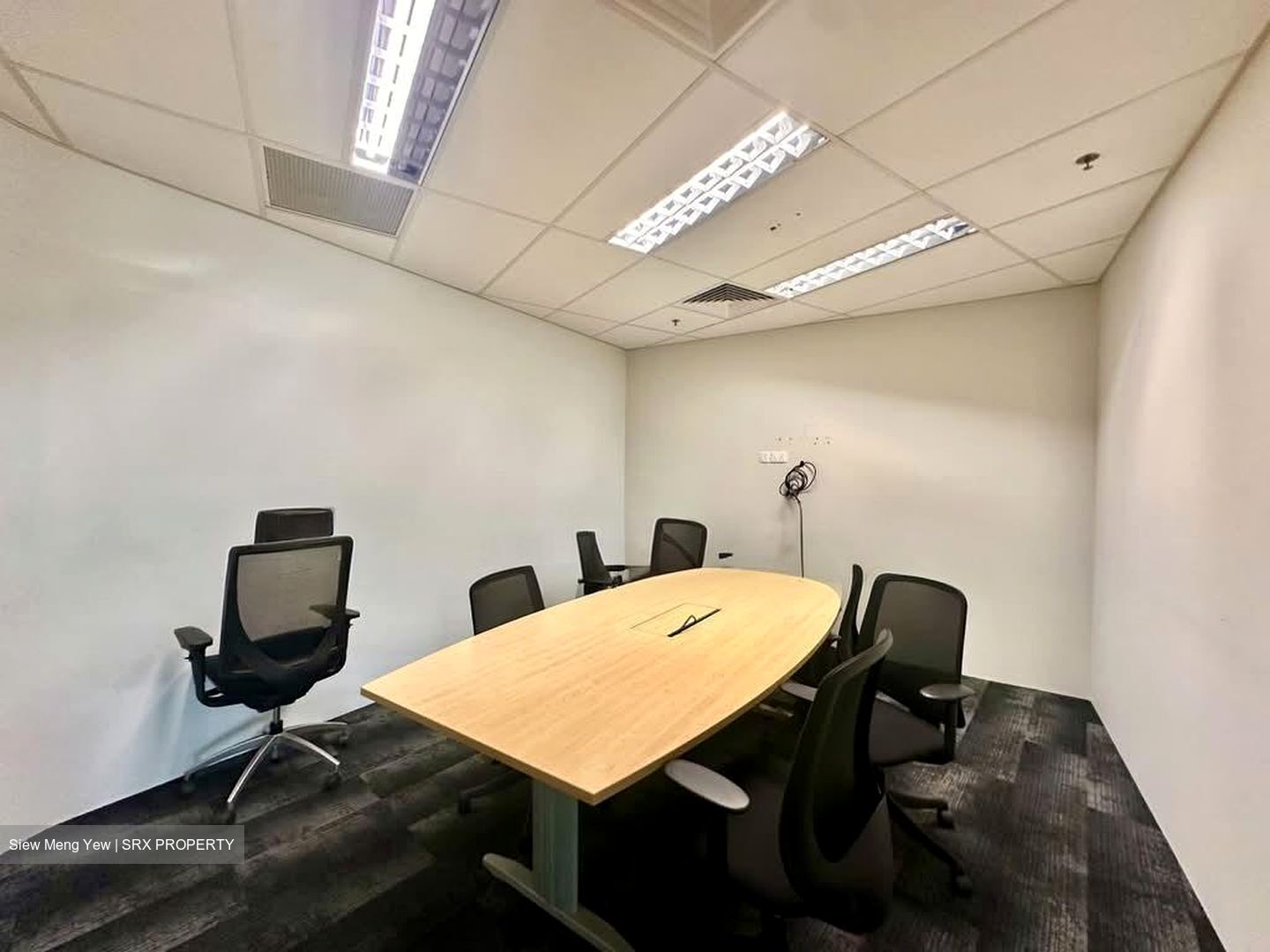 Dapenso Building (D1), Office #577065771